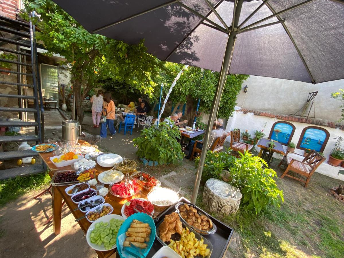 Pergamon Pension Бергама Екстериор снимка